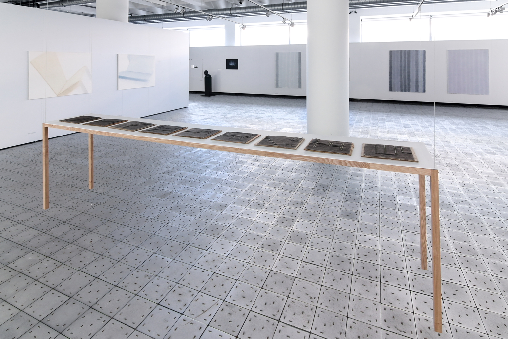 pohled do expozice doprovodné výstavy Jitka Svobodová: 4 a půl cyklu (2010-2017)